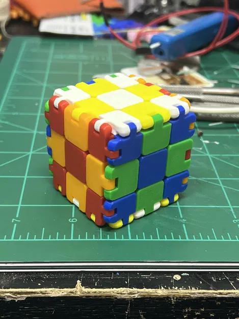 Khối Rubik 3x3 gấp gọn (Folding 3x3 Rubik’s cube) - Image 1
