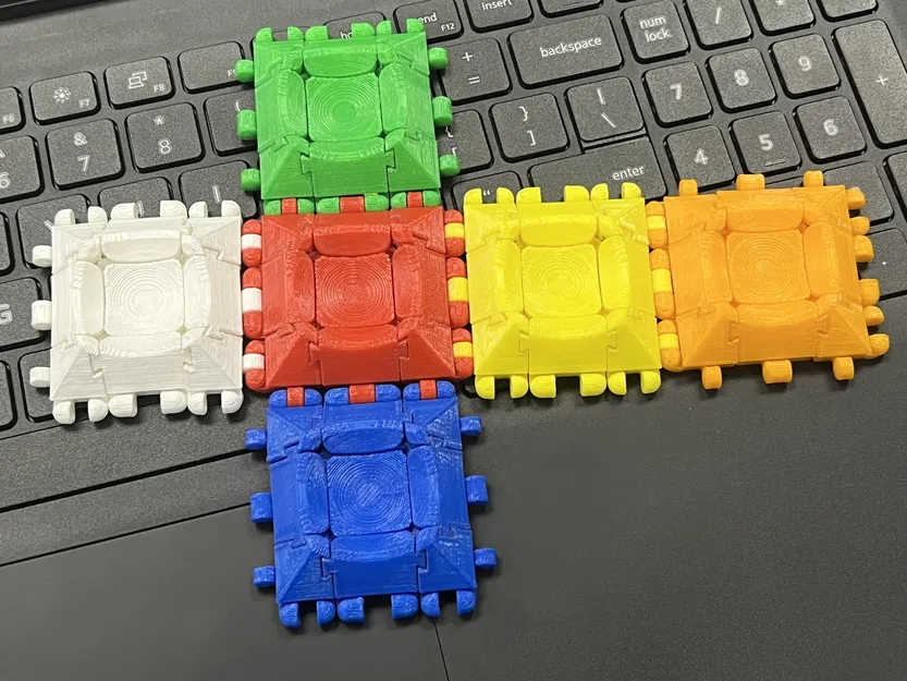 Khối Rubik 3x3 gấp gọn (Folding 3x3 Rubik’s cube) - Image 3