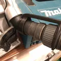 Makita SP6000J và máy hút bụi (Makita VC) - Ngàm giữ ống chống tuột - Thumbnail 7
