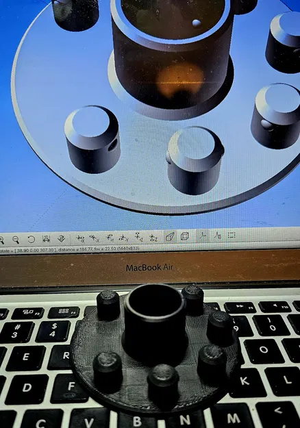 Giá treo phụ kiện cho Livington Prime Steam Scrubber - Image 2