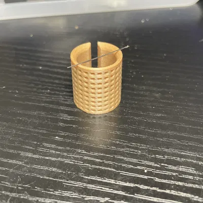 Đê may có khe giãn (THIMBLE WITH EXPANSION GAP)