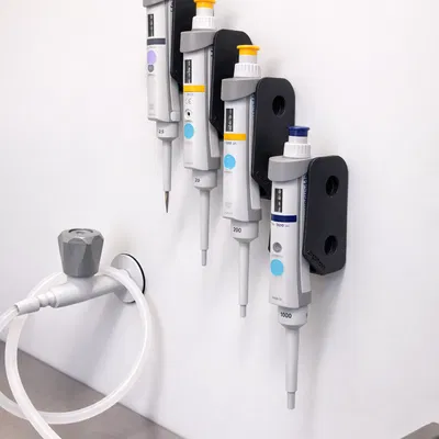 Giá đỡ micropipette nam châm (Magnetic Pipette Holder)
