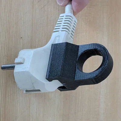 Tay cầm rút phích điện - Schuko / CEE-7-7 / IEC