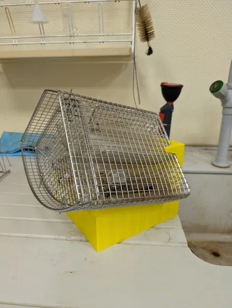 Giá đỡ nghiêng giỏ ống nghiệm phòng thí nghiệm – Thoát nước trước & hong khô - Image 1