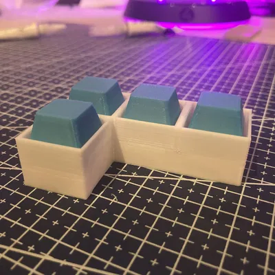 Clicker chữ L (L-Shaped Clicker)