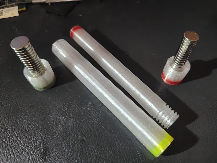 Ống đựng nam châm có gắn nam châm trên nắp (Magnetised Magnet Tubes) - Image 3