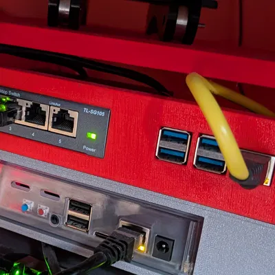 Giá gắn rack 10" cho TP-Link SG105 và Raspberry Pi 4 (PI4)