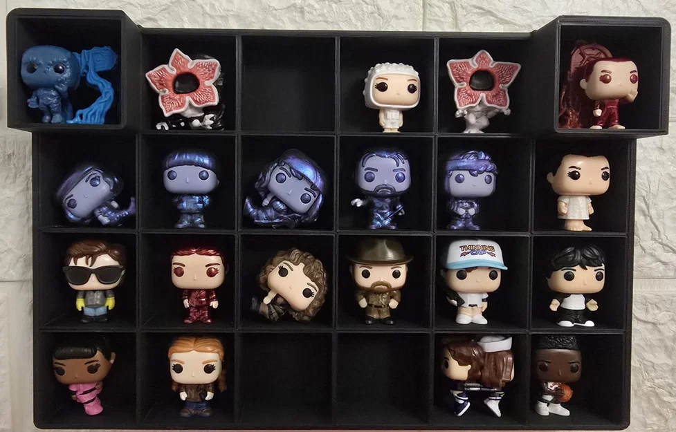 Giá treo tường Kinder Joy Stranger Things - Image 1