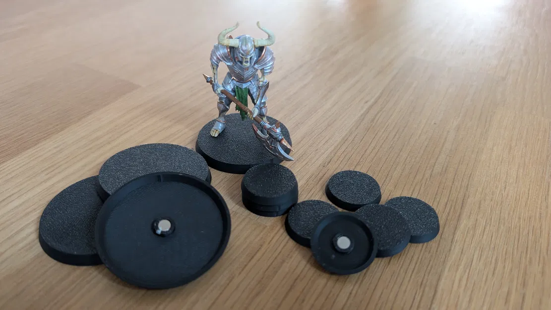 Đế mini TTRPG có gắn nam châm (TTRPG Miniature Bases with magnets) - Image 1