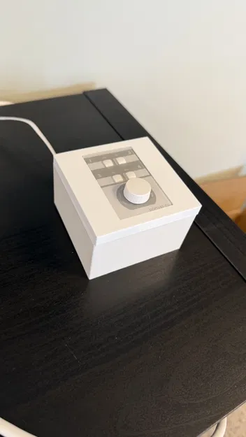 Mặt trước (Front cover) Yamaha DCP1V4S-EU - Image 3