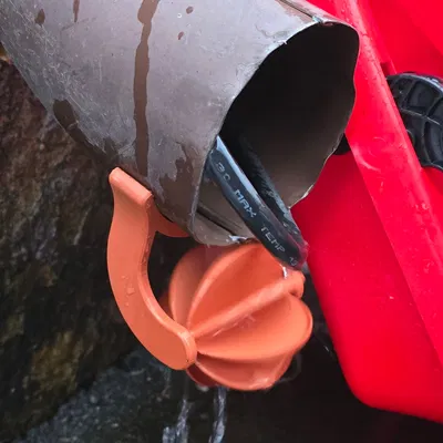 Cối xay nước gắn ống xả nước mưa (Downspout Watermill)