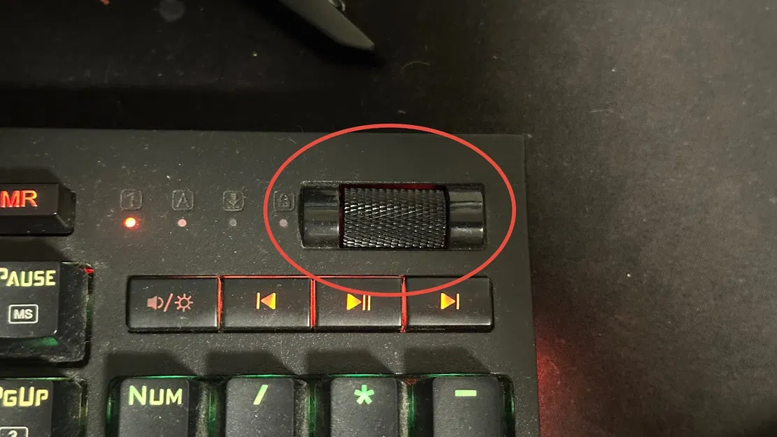 Thay thế ruột núm cuộn âm lượng Redragon Brahma (Volume Scroll/Roller) - Image 1