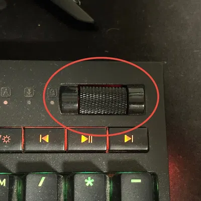 Thay thế ruột núm cuộn âm lượng Redragon Brahma (Volume Scroll/Roller)