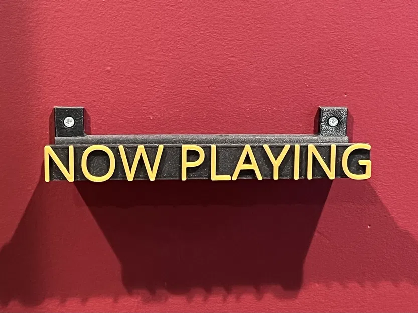 Now Playing! Kệ trưng bày Record/Vinyl/LP gắn tường dễ làm - Image 1