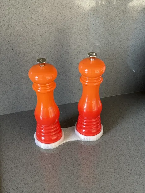 Kệ đỡ cối xay muối & tiêu Le Creuset - Image 1