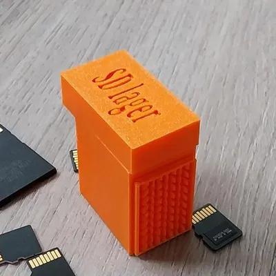 Hộp đựng thẻ SD có nắp