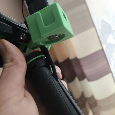 Giá đỡ điện thoại và camera DJI Osmo Pocket 3