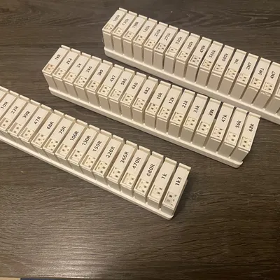 Khay/đế Gridfinity sắp xếp băng cuộn SMD (Gridfinity SMD tape organizer)