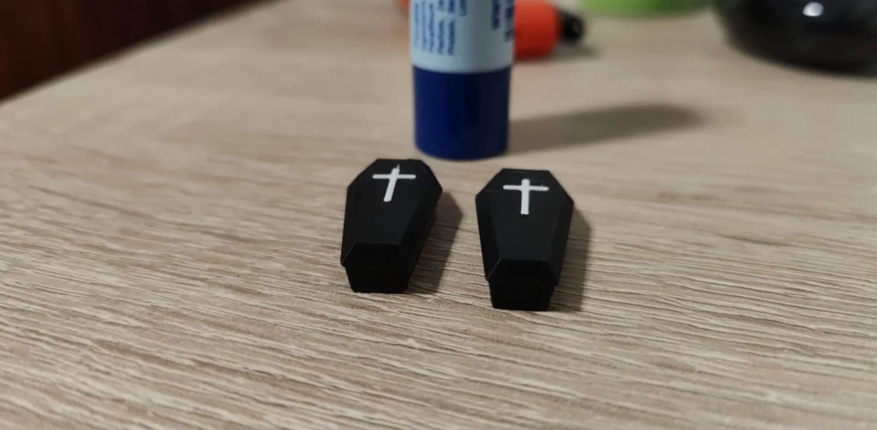 Malá rakev pro každého (Quan tài nhỏ cho mọi người) - Image 1