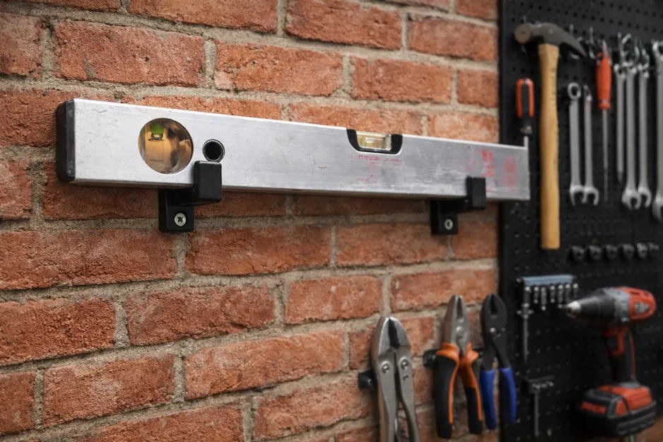 Giá treo thước thủy (Spirit Level Holder) - Image 1