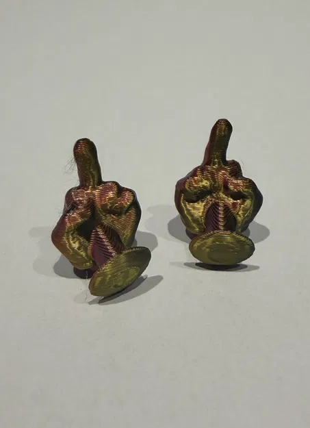 Charm Croc “Ngón Giữa” (Croc Charm “Middle Finger”) - Image 2