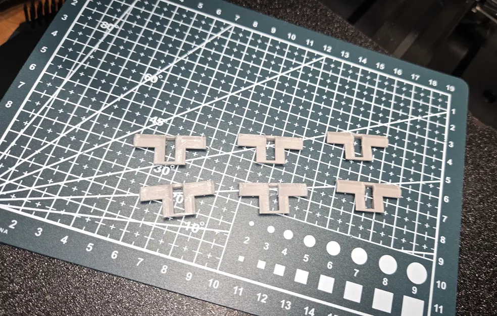 Chặn bánh xe cho xe vận chuyển mô hình (Car transport chock) - Image 3