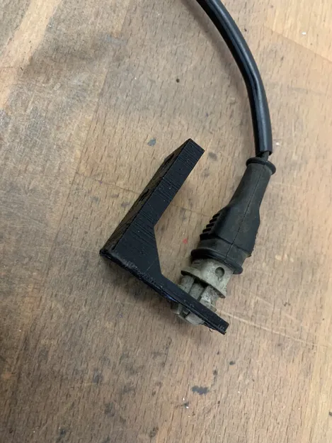 Giá đỡ cảm biến nhiệt độ ngoài trời ATA cho Audi 80/90/100/200/V8 (Halter) - Image 1