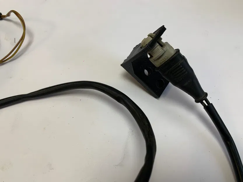 Giá đỡ cảm biến nhiệt độ ngoài trời ATA cho Audi 80/90/100/200/V8 (Halter) - Image 7