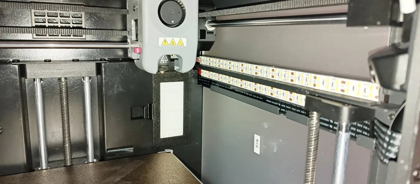 Bệ dán LED strip cho FlashForge Adventurer 5M - Image 2