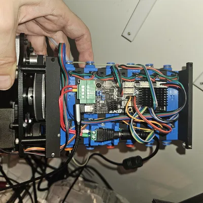 Low Rider v1 tối đa 6 lines