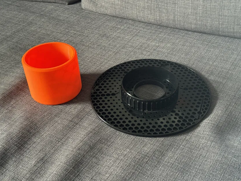 Kệ giữ ly & chai chống đổ cho sofa và giường (tái chế cuộn Prusament) - Image 2