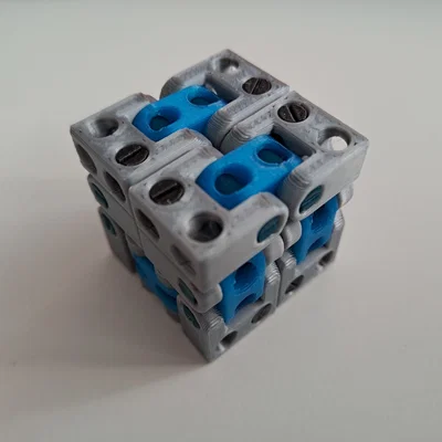 BitBeam Infinity cube