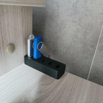 Kệ giữ USB Type-A tối giản Simpe 2–9 (Flash drive holder)