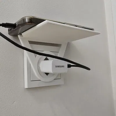 Giá đỡ điện thoại cắm vào ổ điện chuẩn châu Âu (EU/Schuko)