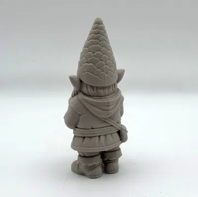 Squirrel Keeper Gnome – Chú lùn giữ sóc