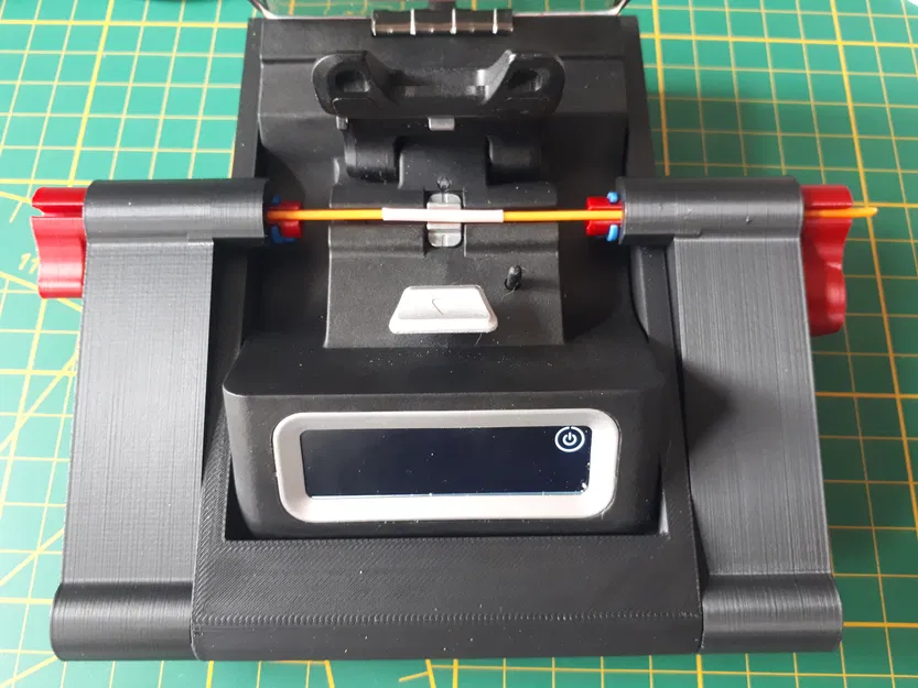 Sunlu Filament Connector Helper Remix - Bản remix trục đồng bộ & chốt giữ filament - Image 1