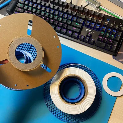 Cuộn spool tái sử dụng cho filament từ cuộn carton ELEGOO