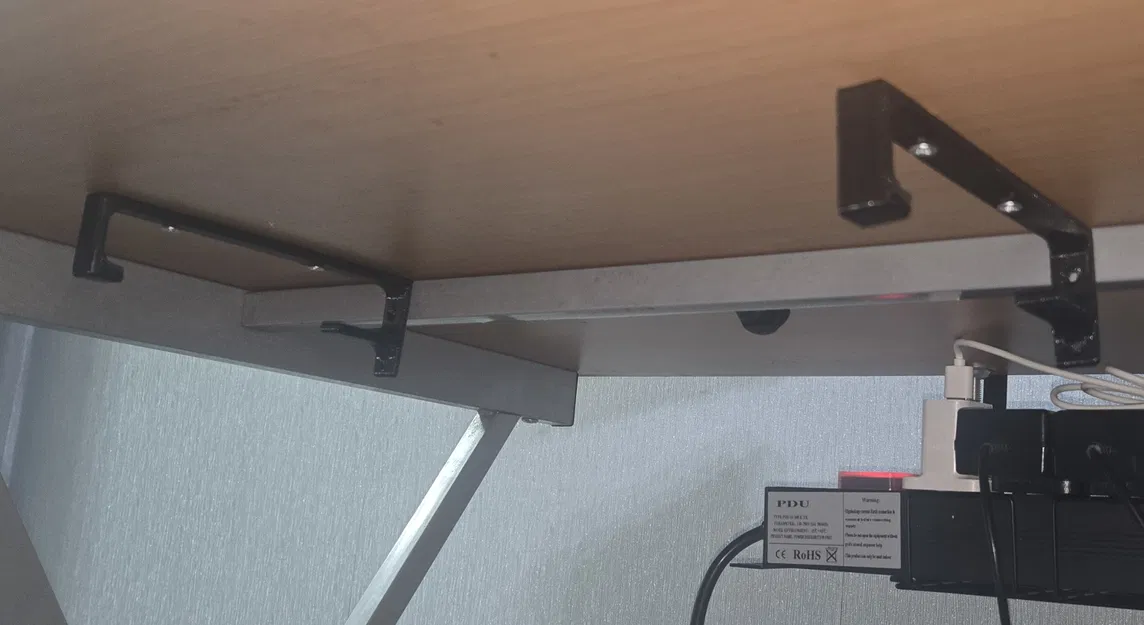 Giải pháp cất bàn phím kín đáo dưới gầm bàn - Image 1