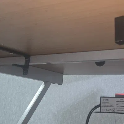 Giải pháp cất bàn phím kín đáo dưới gầm bàn