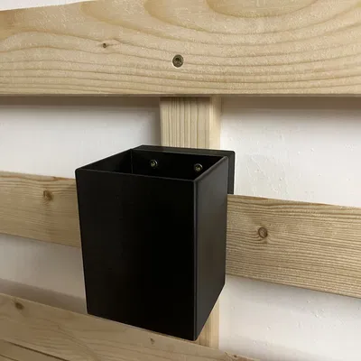 Box (Hộp) gắn tường