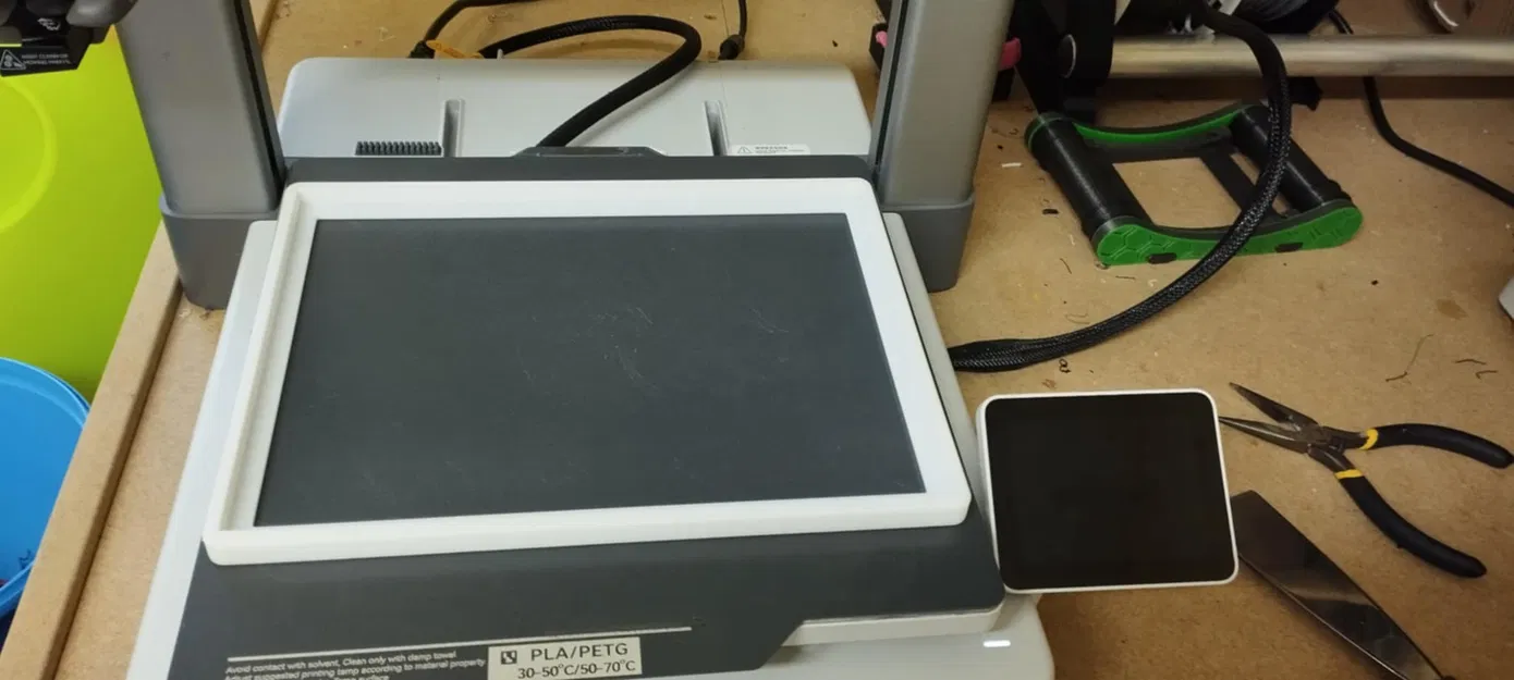 Khung cho “Nadal-on-Court-Plaque” - Image 3