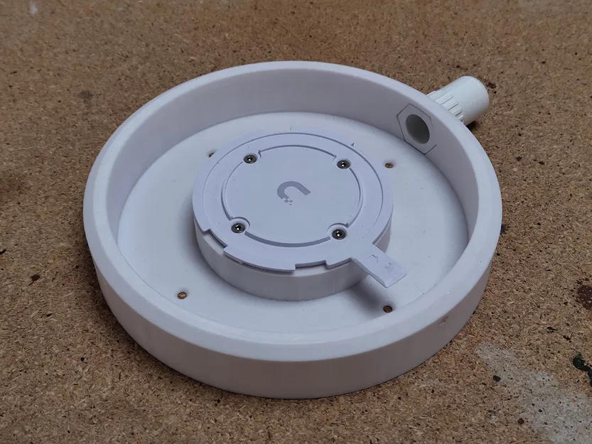 Ngàm gắn trần (surface mount) cho Unifi AP, có cổng conduit 20mm - Image 3