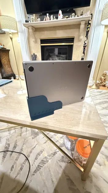 Giá đỡ MacBook Pro M2 16 Inch (dựng đứng khi dùng USB C dock) - Image 2