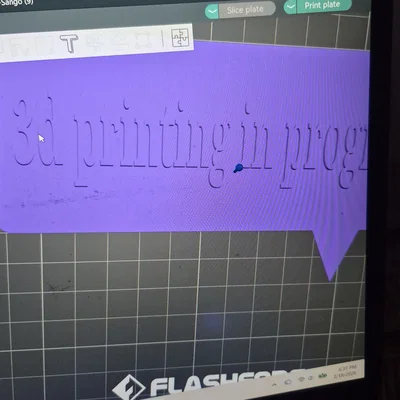 Bảng hiệu “3D Printing in Progress”