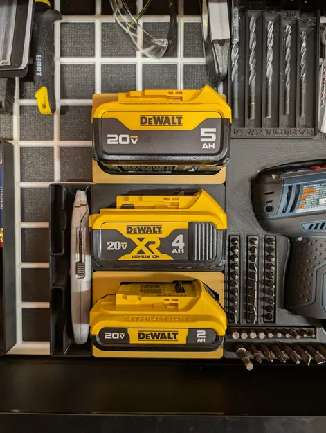 Khay Gridfinity cho pin DEWALT 20V MAX 5AH - Image 2