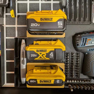 Khay Gridfinity cho pin DEWALT 20V MAX 5AH