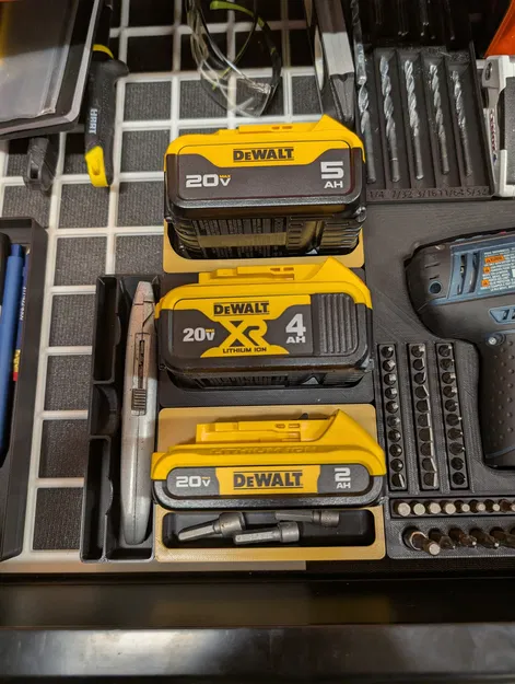 Khay Gridfinity cho pin DEWALT 20V MAX 5AH - Image 3