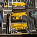 Khay Gridfinity pin DEWALT 20V MAX 2Ah + ngăn chứa phụ - Thumbnail 6