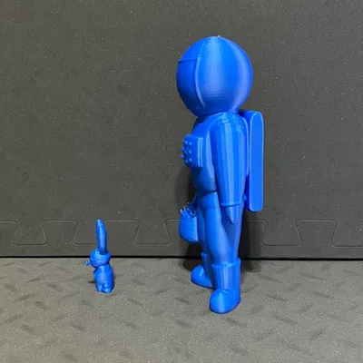 Phi hành gia và thỏ Phục Sinh