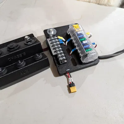 Panel Điện Bedrail Thùng Xe Tacoma (Ổ 12V & Cầu Chì)